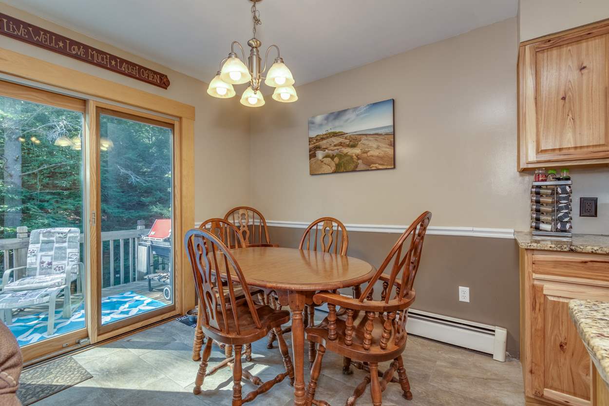 272 Middle Road Deerfield, NH 03037 - Photo 6 of 27