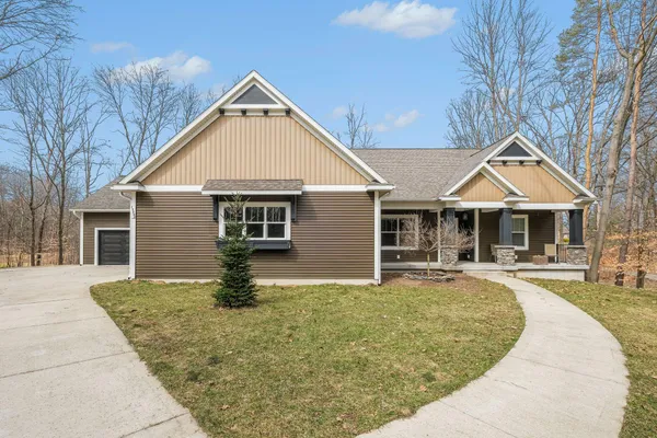 $529,900 | 13225 Ducheny Drive, Gowen, MI 49326