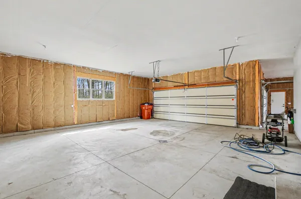 $529,900 | 13225 Ducheny Drive, Gowen, MI 49326