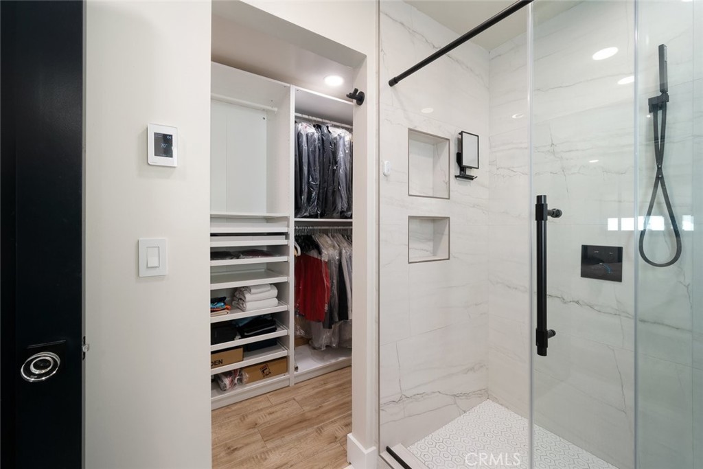 905 Olive Street Paso Robles, CA 93446 - Photo 23 of 61 a view of a walk in closet