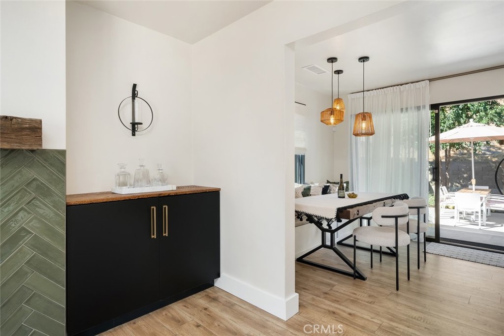 905 Olive Street Paso Robles, CA 93446 - Photo 9 of 61 a room with table and chair