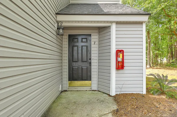 $2,300 | 7 Rudwick Circle, Goose Creek, SC 29445