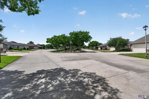 $385,000 | 5351 Courtyard Drive, Gonzales, LA 70737