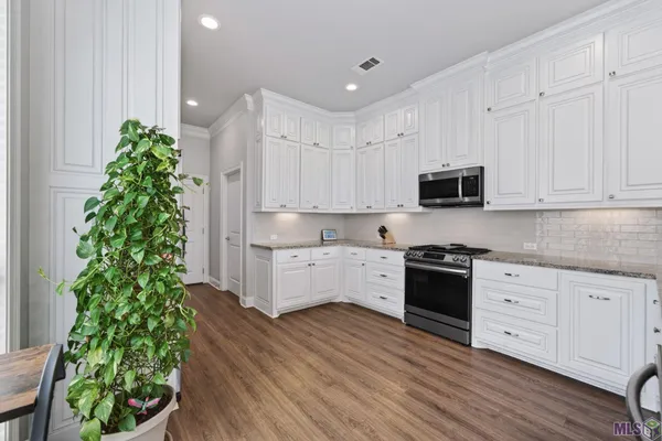 $385,000 | 5351 Courtyard Drive, Gonzales, LA 70737