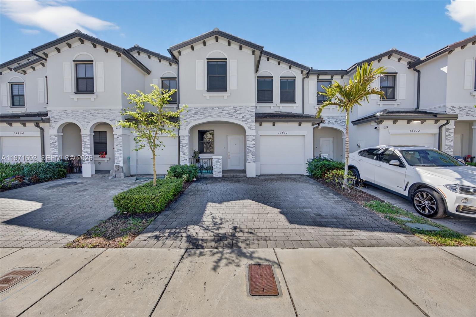 13410 Southwest 286th Street Homestead, FL 33033 - Photo 3 of 44