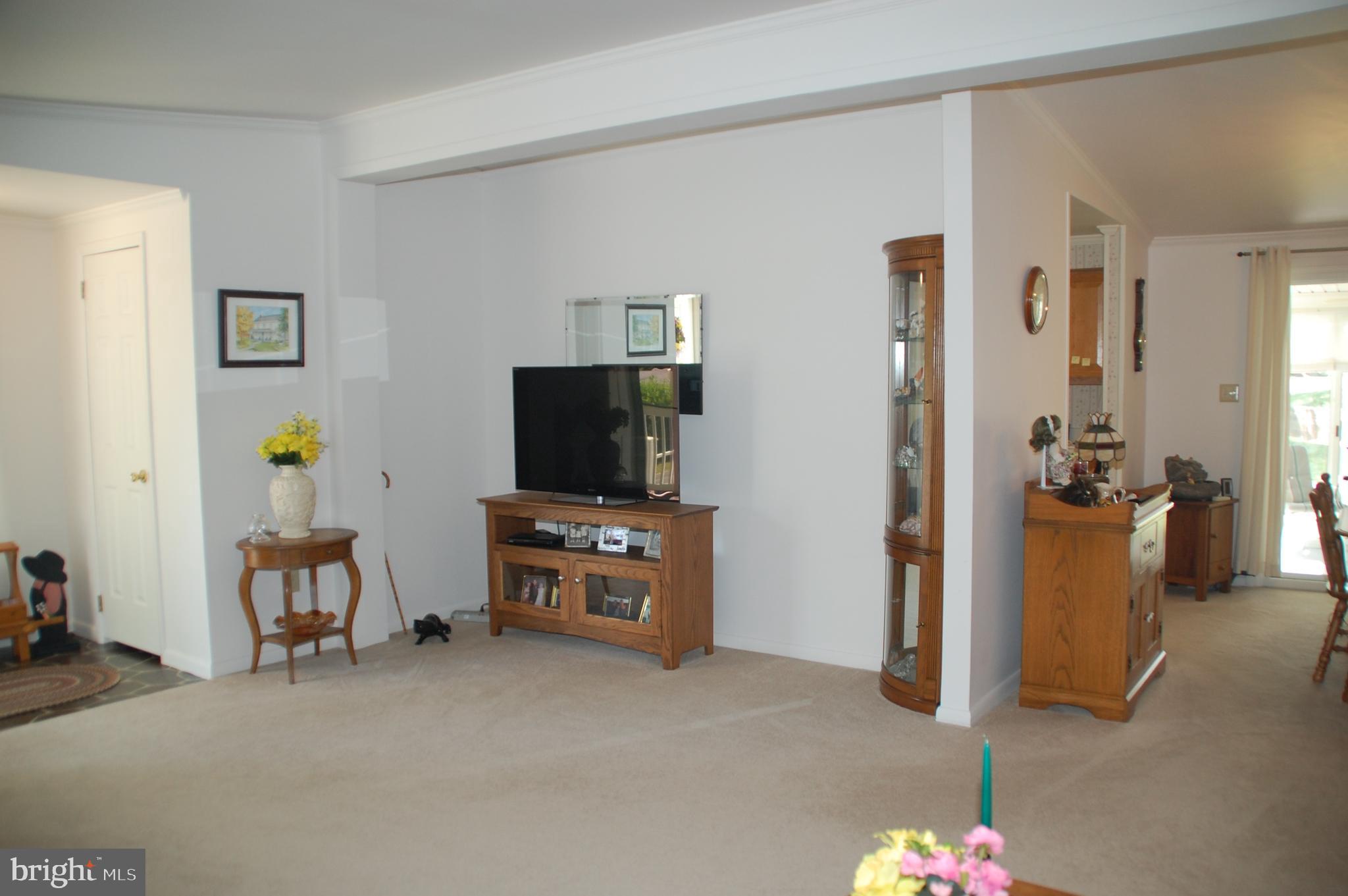 11 Sutton Place Souderton, PA 18964 - Photo 6 of 48 and plenty of room for your furniture.
