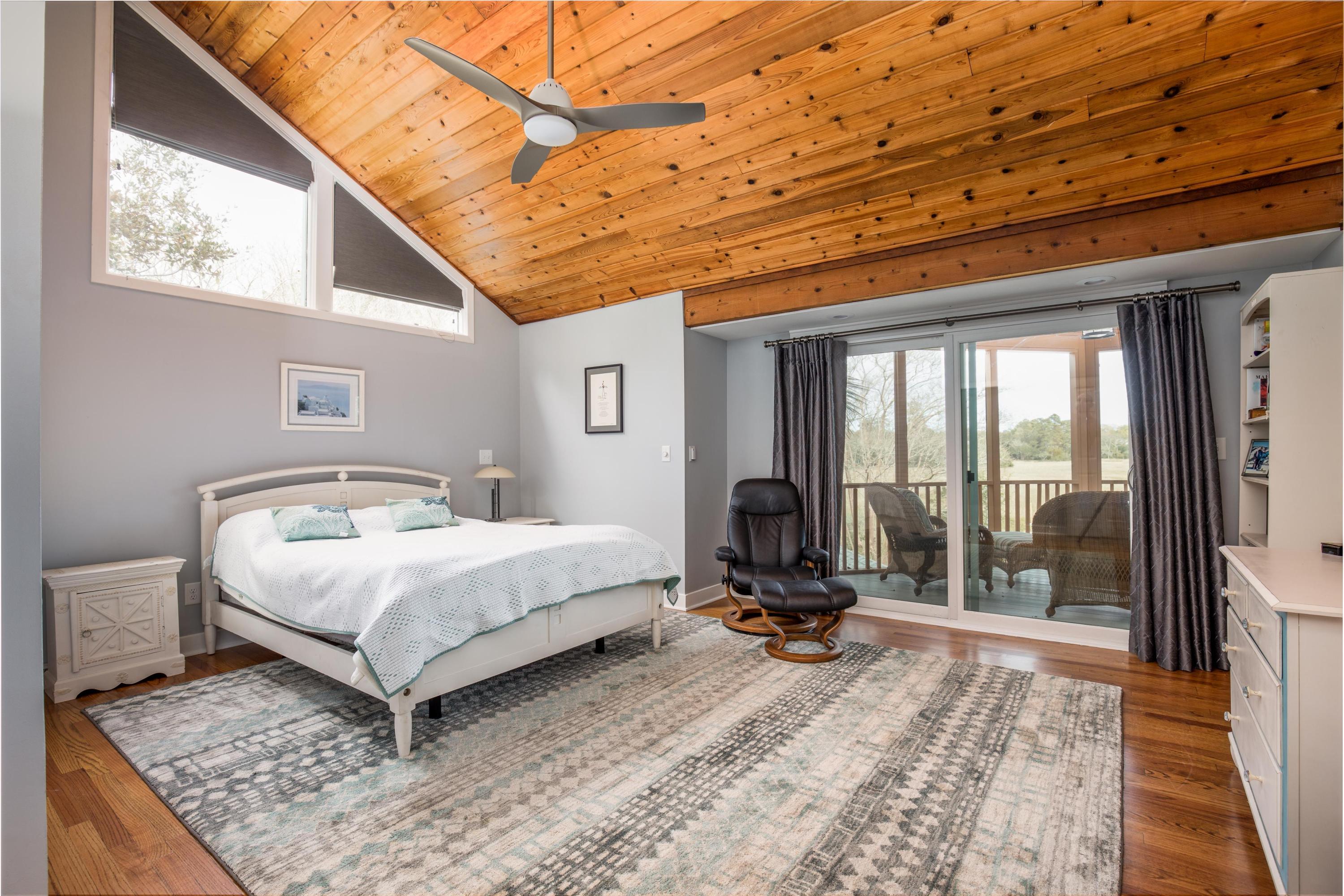 62 Rebellion Road Charleston, SC 29407 - Photo 22 of 47 Master bedroom
