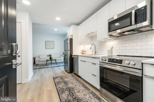 $1,275 | 1130 North Delaware Avenue, Unit 307, Philadelphia, PA 19125