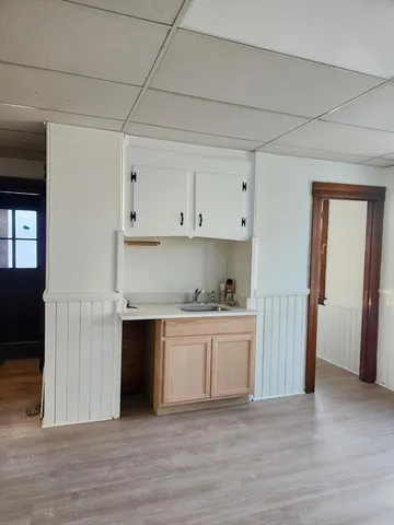 $2,300 | 34 King Philip Road, Unit 2, Worcester, MA 01606