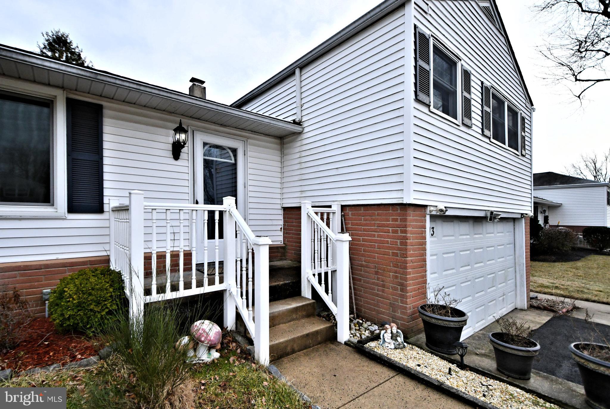 213 Becker Road North Wales, PA 19454 - Photo 3 of 61 Gallery Image 3