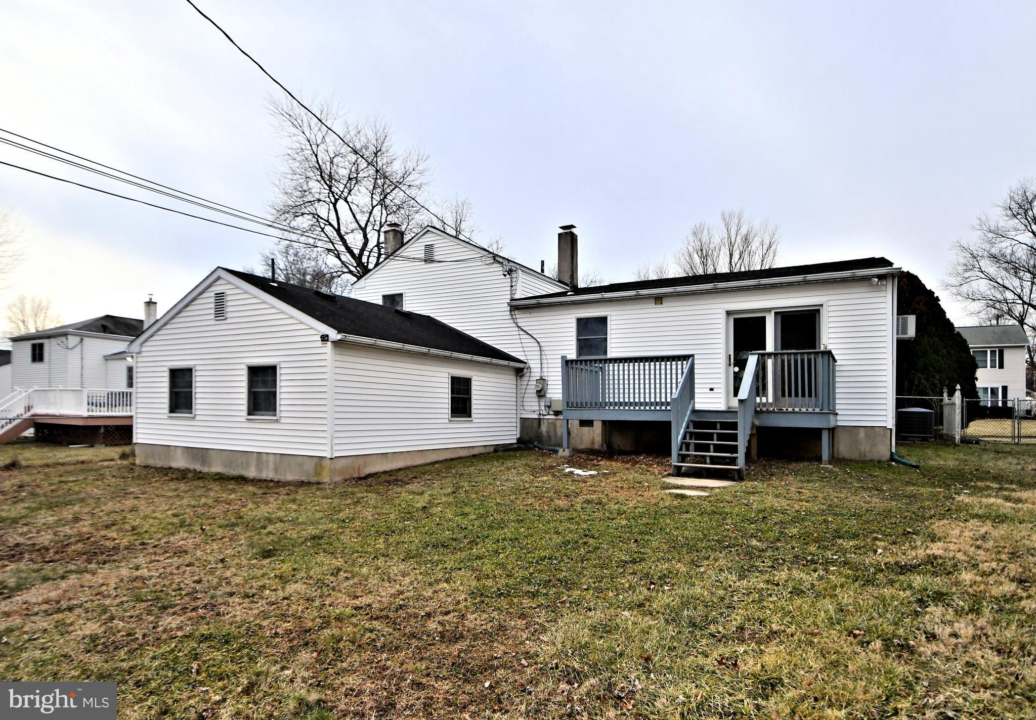 213 Becker Road North Wales, PA 19454 - Photo 5 of 61 Deck