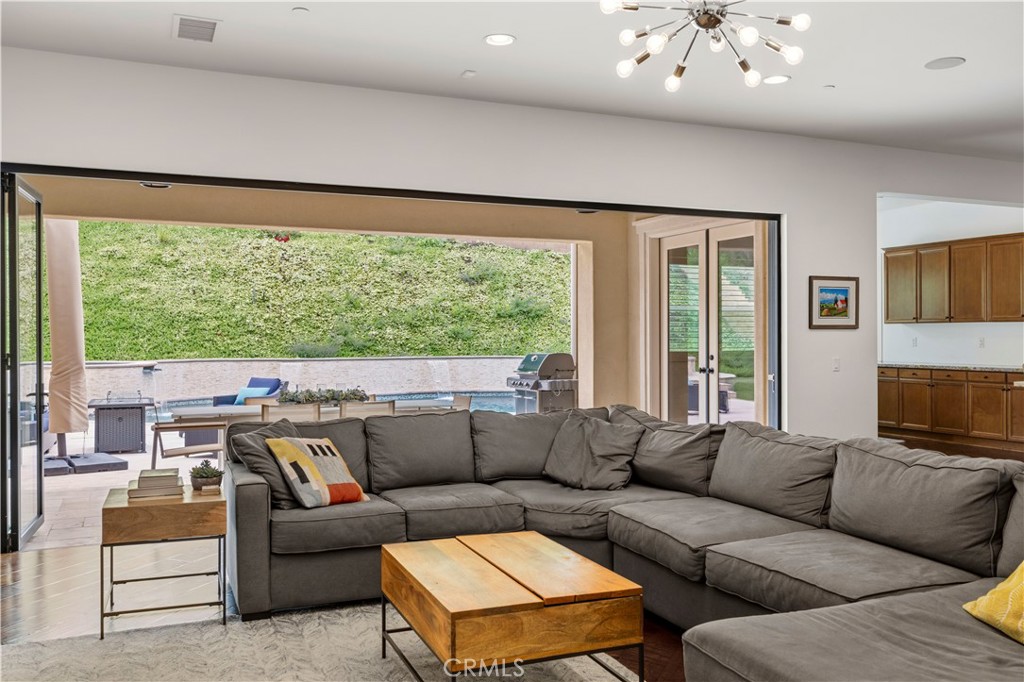 24949 Old Stone Way Stevenson Ranch, CA 91381 - Photo 22 of 111