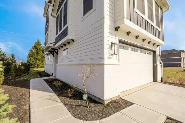 $699,900 | 15437 Mystic Rock Drive, Carmel, IN 46033
