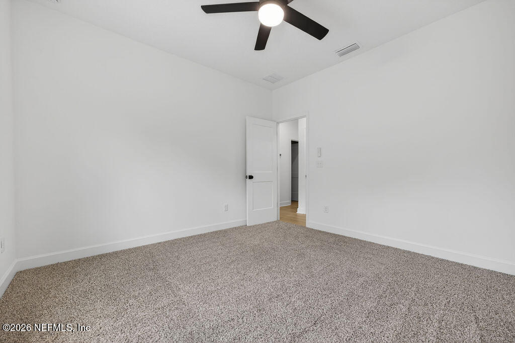 18 Bitterroot Avenue Middleburg, FL 32068 - Photo 14 of 27 8330NW188AVESTAKEFL-27