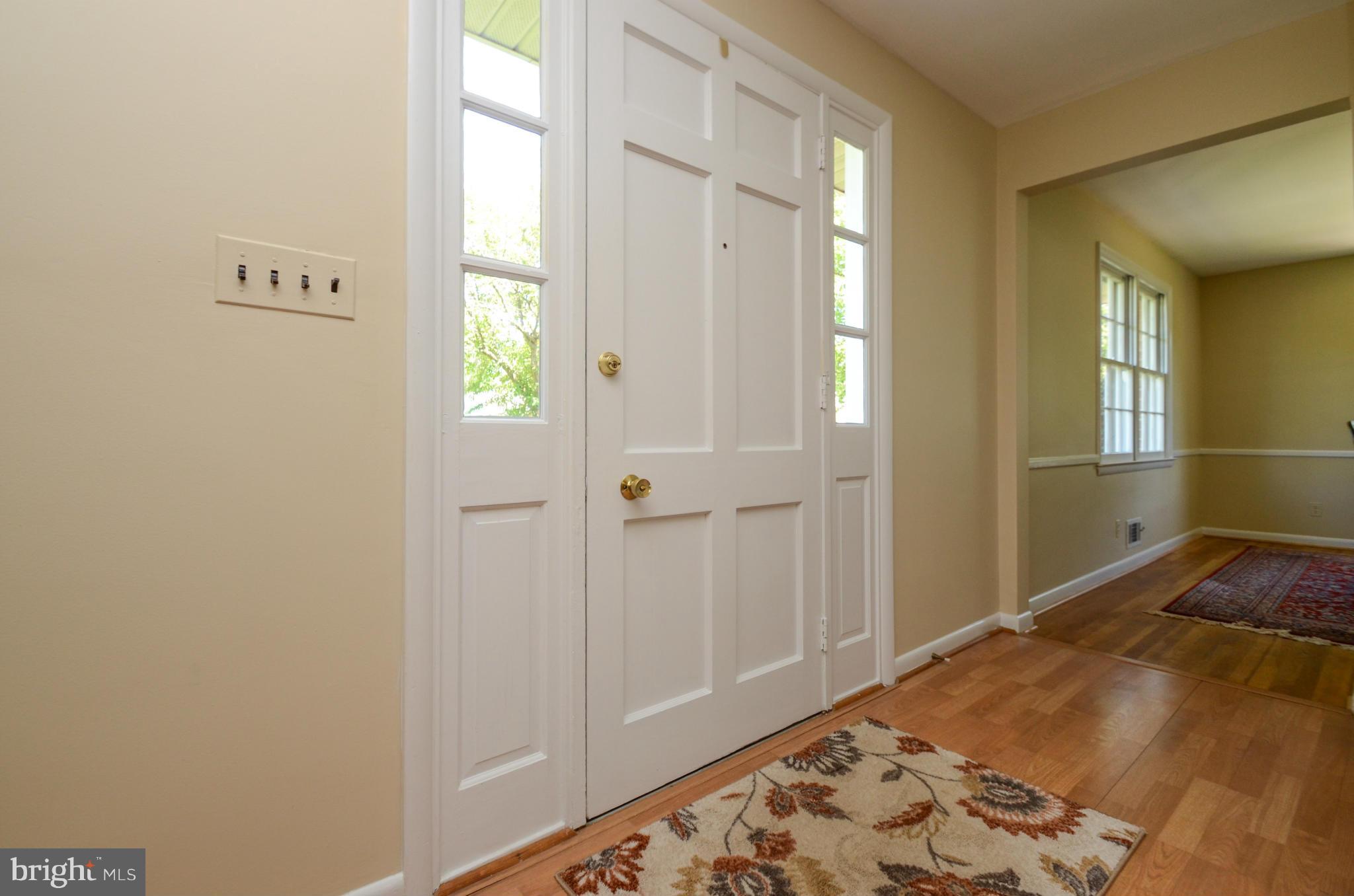 1813 Landrake Road Baltimore, MD 21204 - Photo 3 of 30 Interior (General)