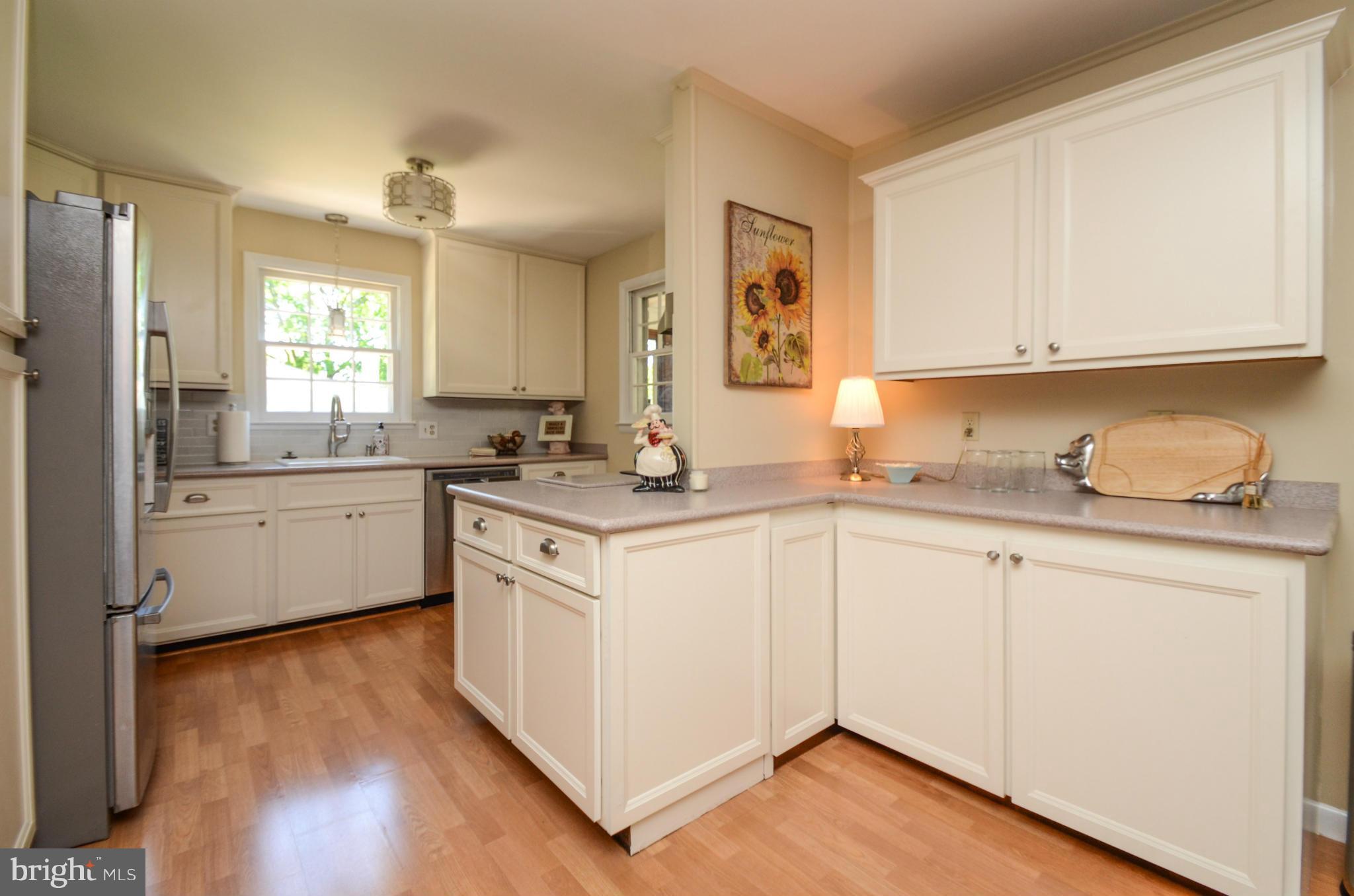 1813 Landrake Road Baltimore, MD 21204 - Photo 10 of 30 Kitchen