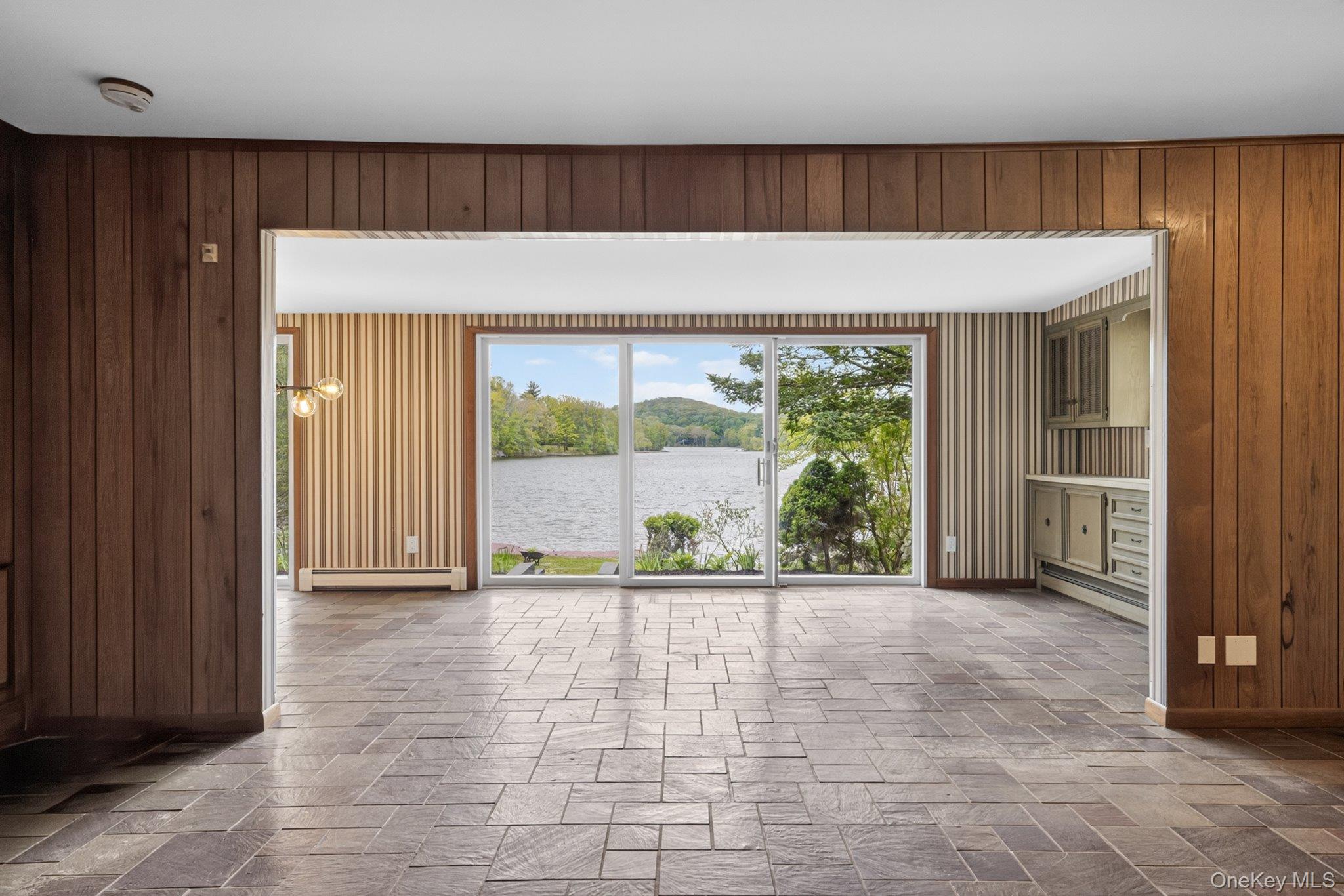378 Lake Shore Road Putnam Valley, NY 10579 - Photo 6 of 38