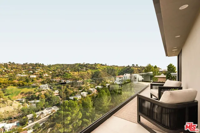 $18,500 | 2422 Apollo Drive, Los Angeles, CA 90046