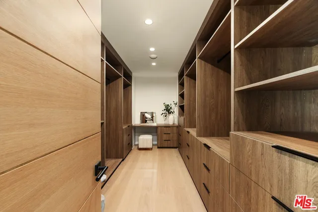 $18,500 | 2422 Apollo Drive, Los Angeles, CA 90046