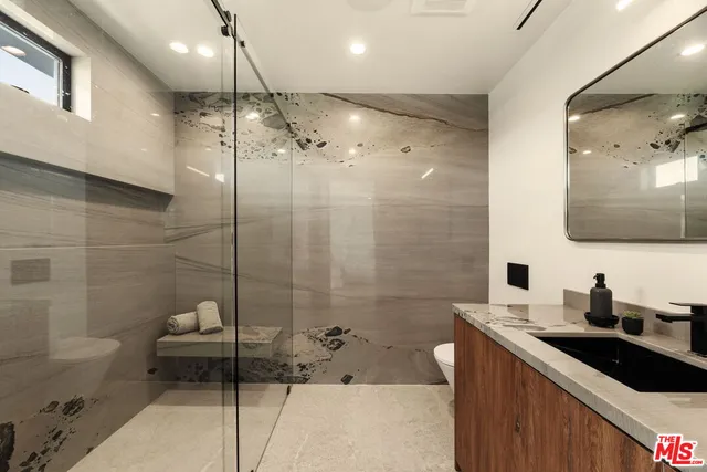 $18,500 | 2422 Apollo Drive, Los Angeles, CA 90046