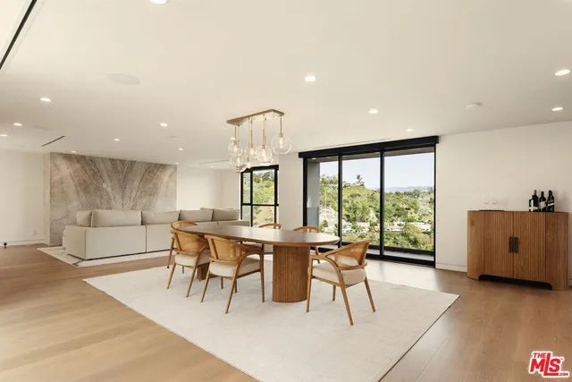 $18,500 | 2422 Apollo Drive, Los Angeles, CA 90046