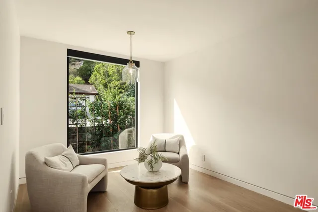 $18,500 | 2422 Apollo Drive, Los Angeles, CA 90046