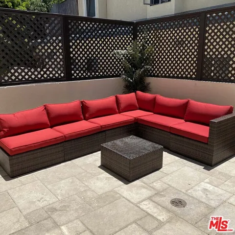 $7,999 | 2222 Neilson Way, Unit 101, Santa Monica, CA 90405