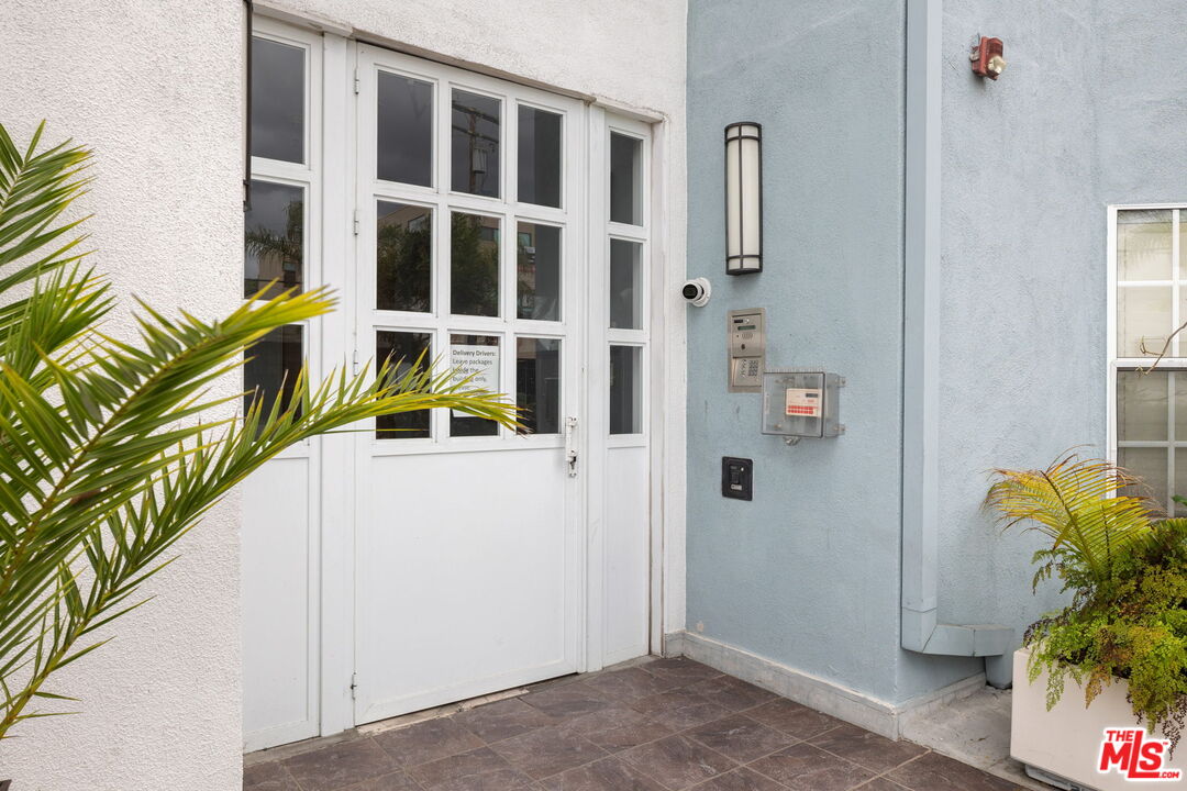 2222 Neilson Way, Unit 101 Santa Monica, CA 90405 - Photo 38 of 65