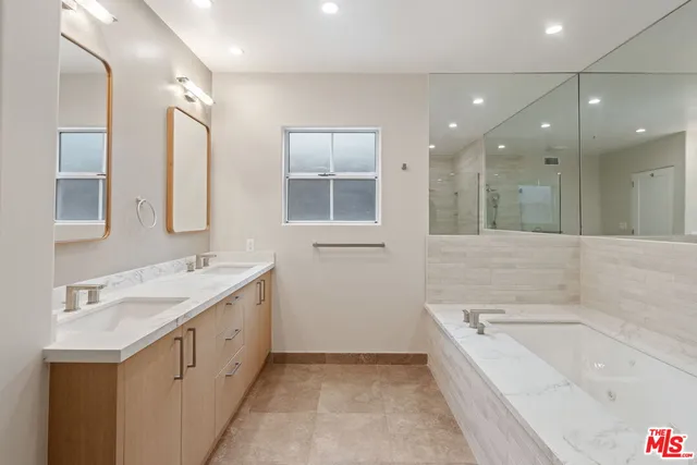 $7,999 | 2222 Neilson Way, Unit 101, Santa Monica, CA 90405