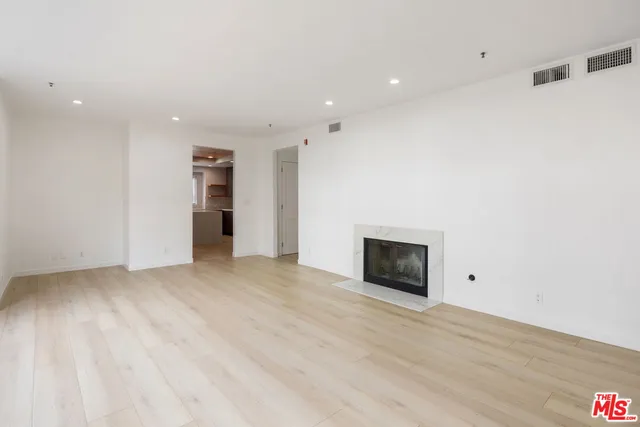 $7,999 | 2222 Neilson Way, Unit 101, Santa Monica, CA 90405