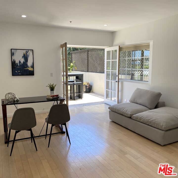 2222 Neilson Way, Unit 101 Santa Monica, CA 90405 - Photo 8 of 65