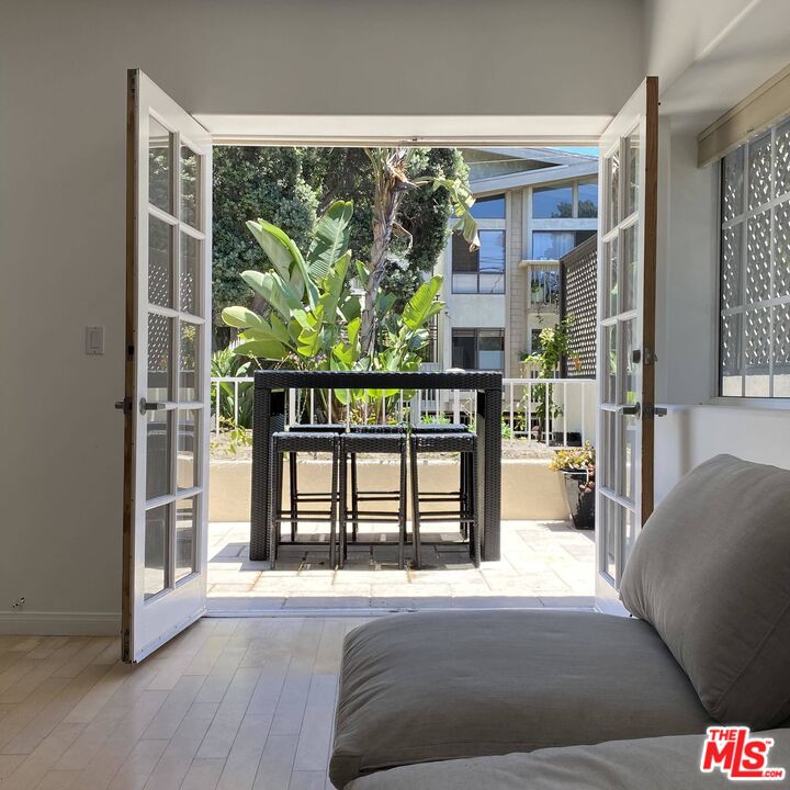 2222 Neilson Way, Unit 101 Santa Monica, CA 90405 - Photo 9 of 65