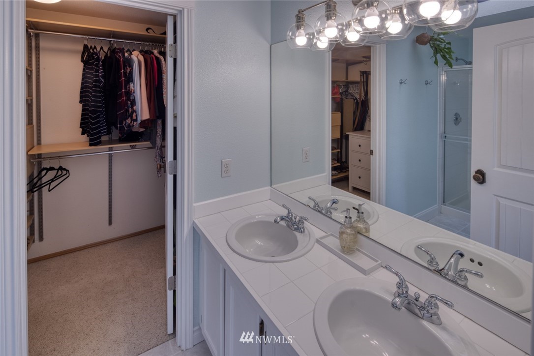 2219 Kennewick Place Northeast Renton, WA 98056 - Photo 24 of 31 Gallery Image 24
