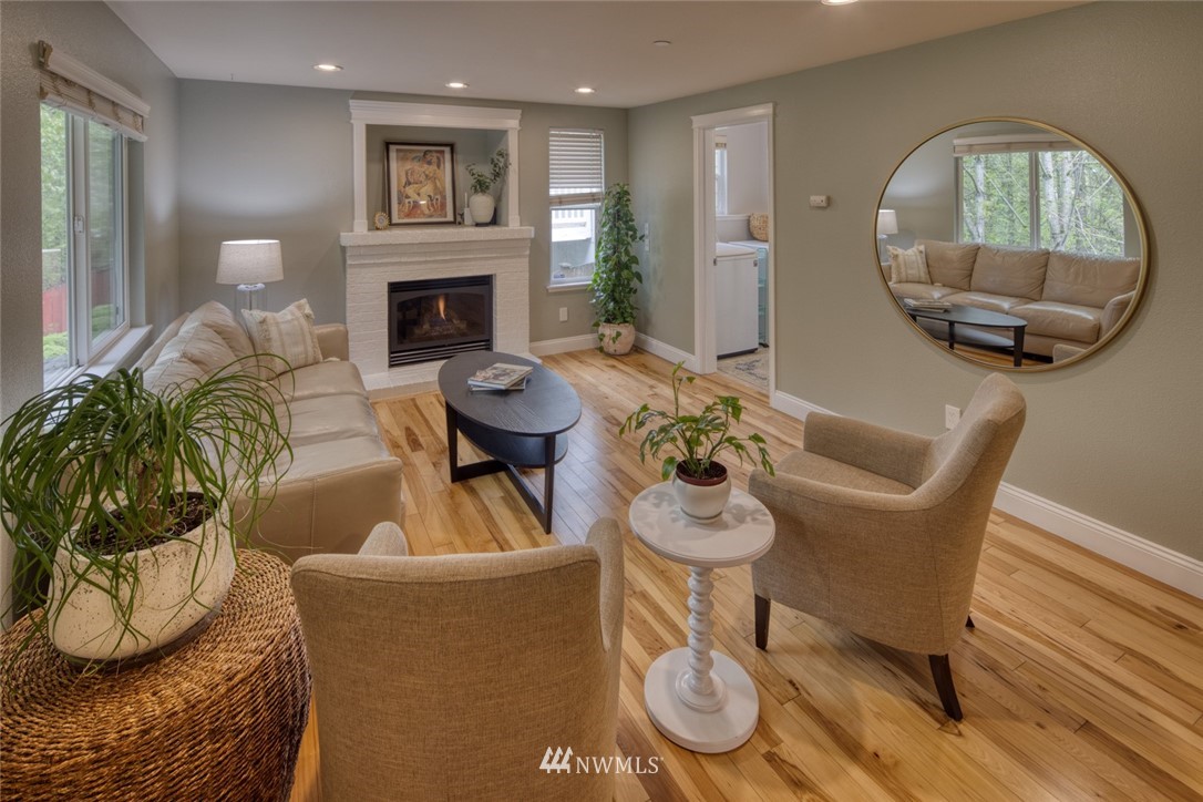 2219 Kennewick Place Northeast Renton, WA 98056 - Photo 10 of 31 Gallery Image 10