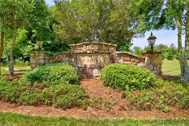 $299,900 | 2005 Sunset Pointe Drive, Salisbury, NC 28146