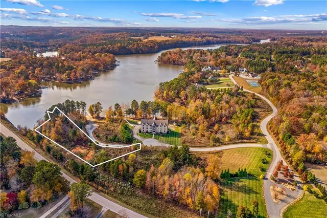 $299,900 | 2005 Sunset Pointe Drive, Salisbury, NC 28146