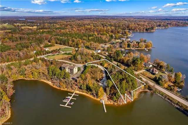 $299,900 | 2005 Sunset Pointe Drive, Salisbury, NC 28146