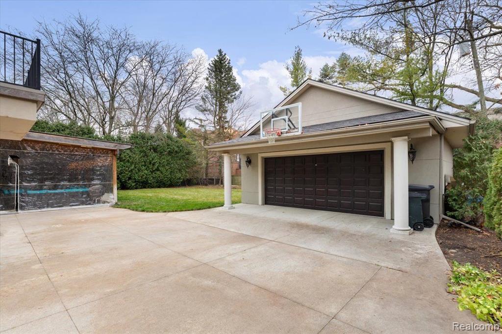 165 Lewiston Road Grosse Pointe Farms, MI 48236 - Photo 52 of 61
