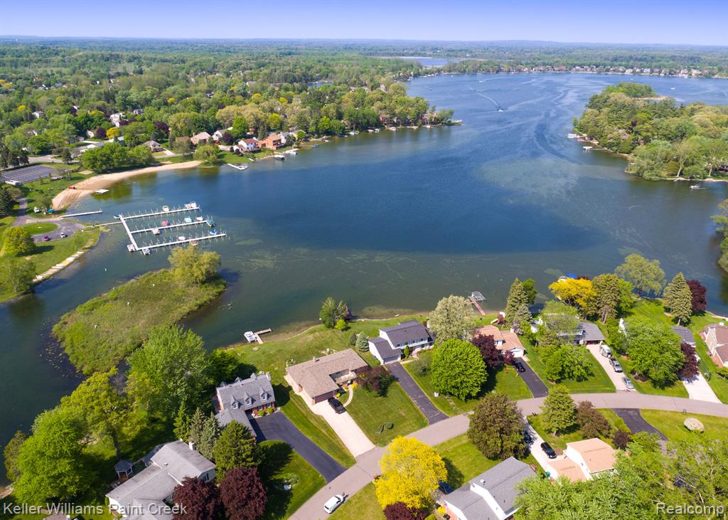 2337 Eaton Gate Road Lake Orion, MI 48360 - Photo 19 of 27 Gallery Image 19