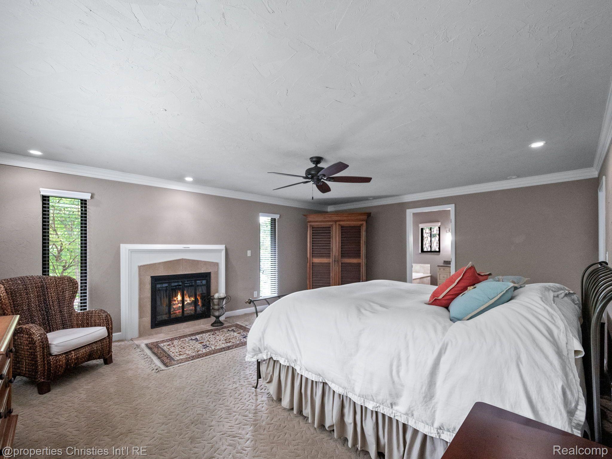 835 Northgate Road Rochester, MI 48306 - Photo 21 of 65 Primary Bedroom 1