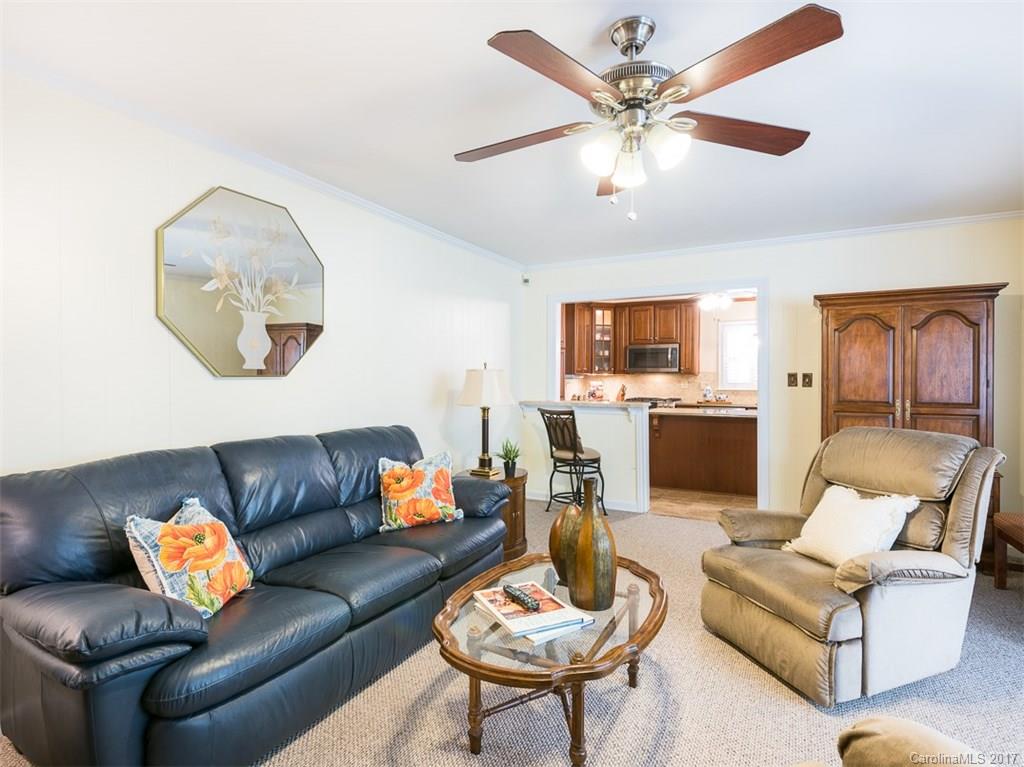 1001 Lansdowne Road Charlotte, NC 28270 - Photo 11 of 24