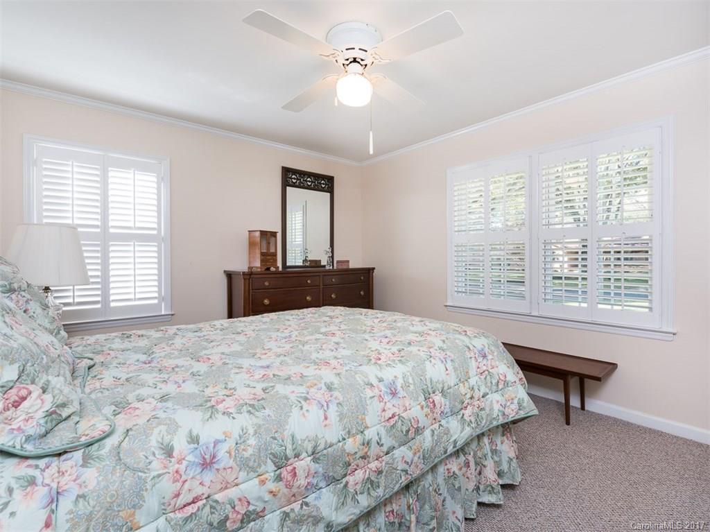 1001 Lansdowne Road Charlotte, NC 28270 - Photo 16 of 24