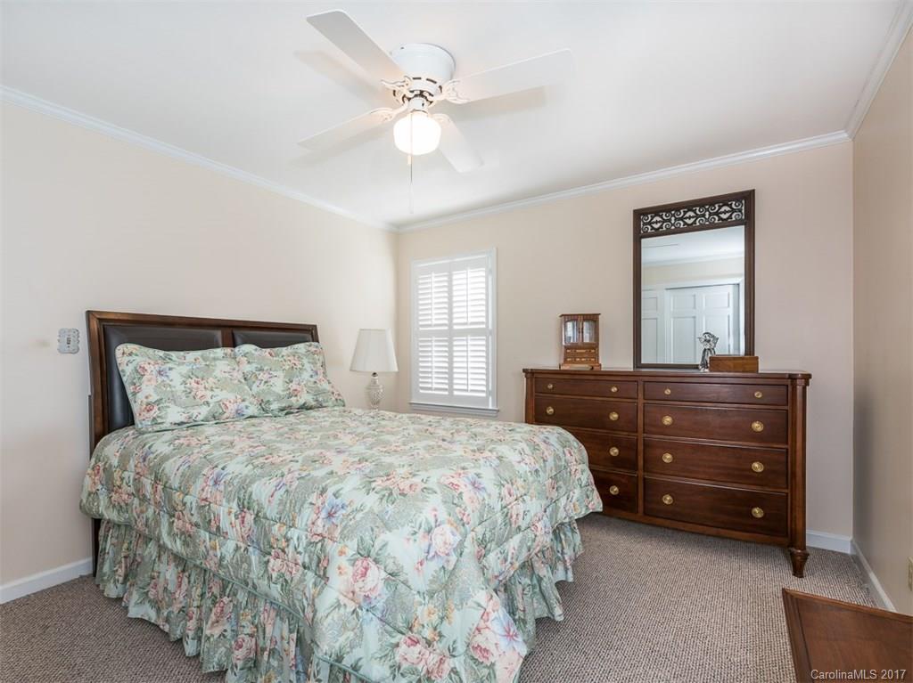 1001 Lansdowne Road Charlotte, NC 28270 - Photo 17 of 24