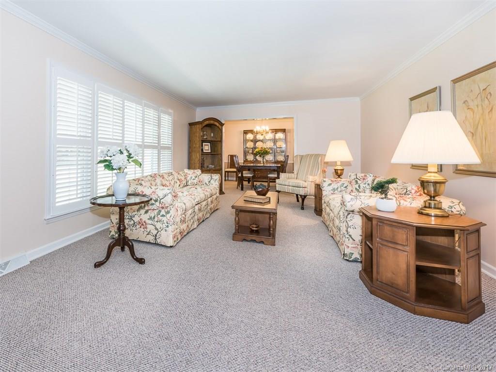 1001 Lansdowne Road Charlotte, NC 28270 - Photo 3 of 24