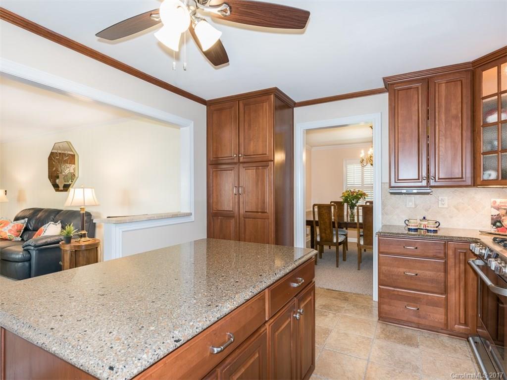 1001 Lansdowne Road Charlotte, NC 28270 - Photo 8 of 24