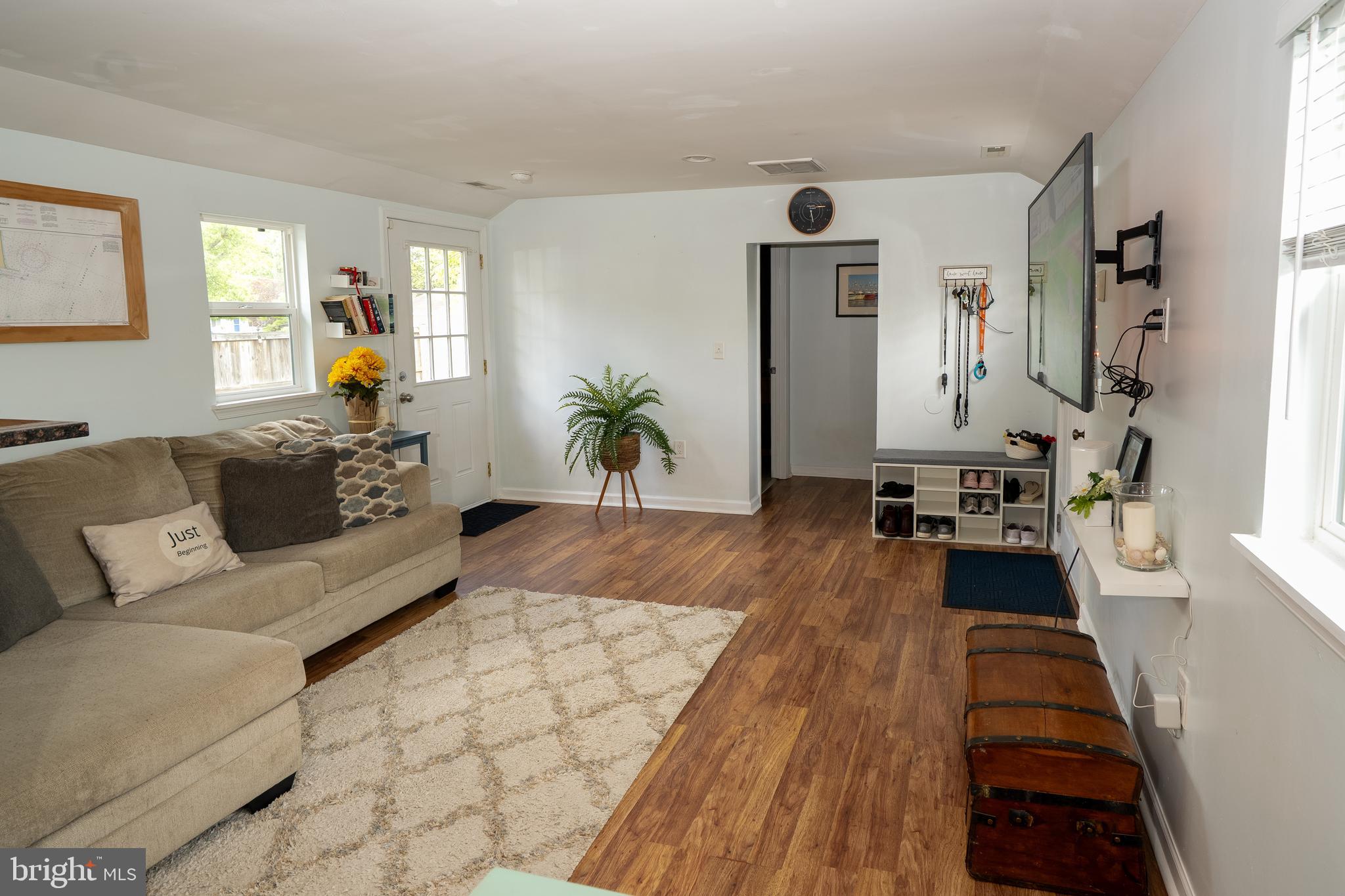 1816 Cremen Road Pasadena, MD 21122 - Photo 3 of 46 a living room with furniture and a large window