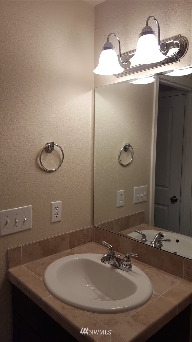 2126 185th Place Southeast Bothell, WA 98012 - Photo 16 of 22