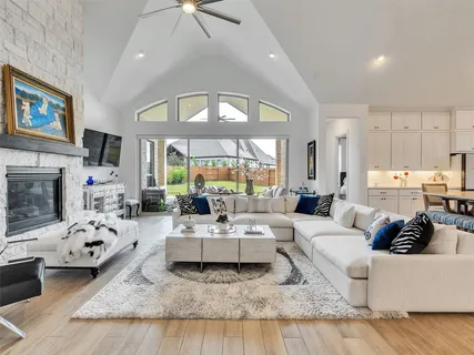 $975,000 | 5422 Farm Hill Way, Fulshear, TX 77406