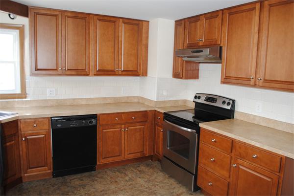 20 Plant Road Waltham, MA 02451 - Photo 2 of 10