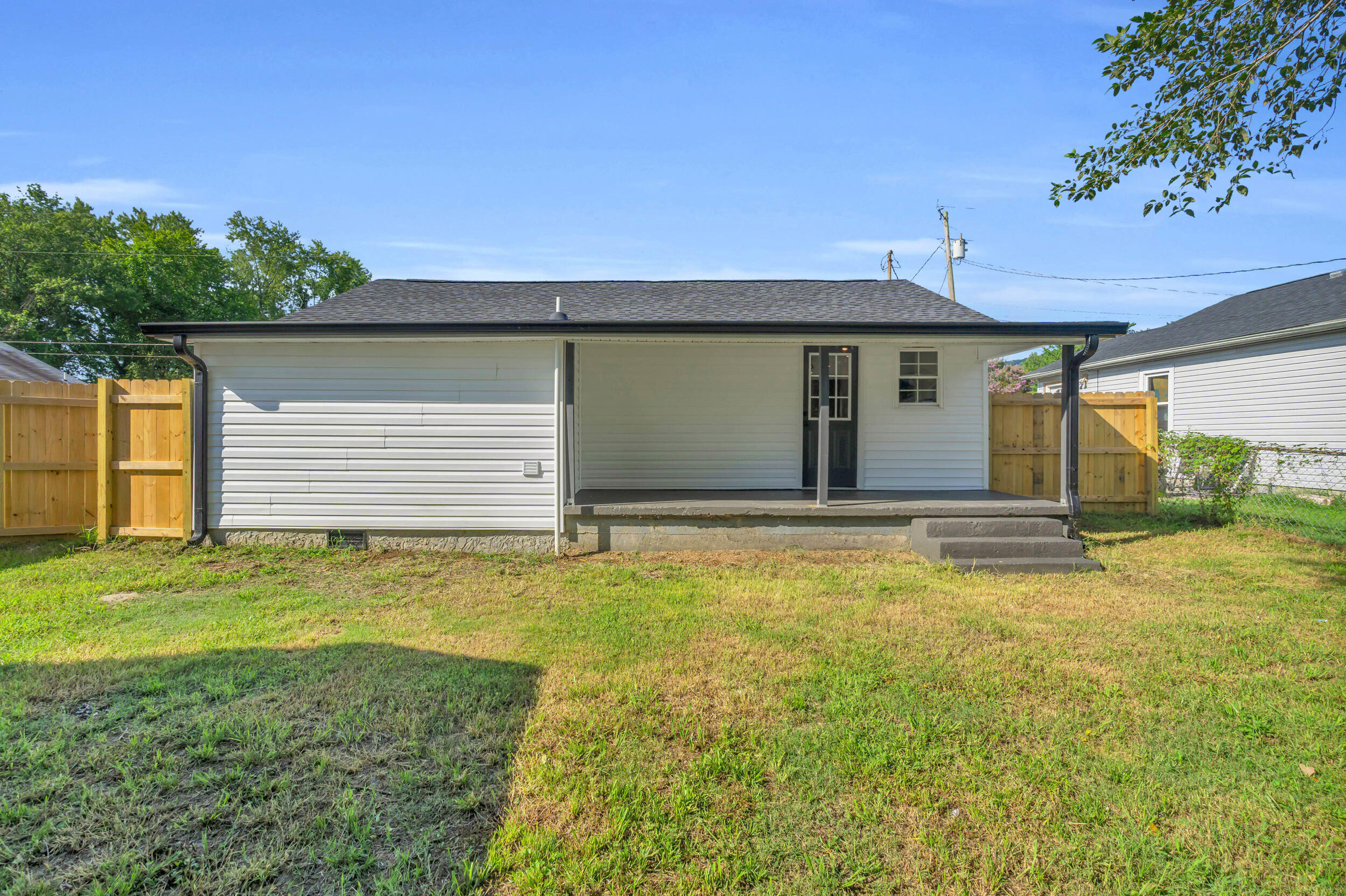 676 West Rhea Avenue Spring City, TN 37381 - Photo 20 of 28 676 w rhea ave-20